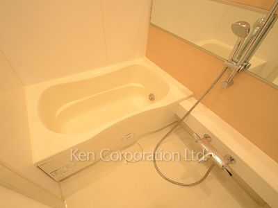 Bath ※Photo of the same layout on 3 floor. Decoration and fixture may differ.