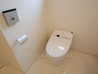 Lavatory ※Photo of the same layout on 9 floor. Decoration and fixture may differ.