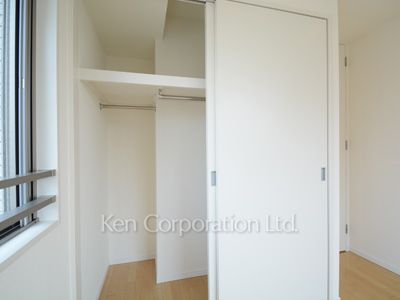 Closet ※Photo of the same layout on 9 floor. Decoration and fixture may differ.