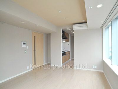 Living-Dining ※Photo of the same layout on 16 floor. Decoration and fixture may differ.