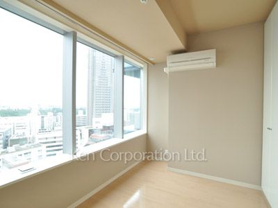 Bedroom ※Photo of the same layout on 16 floor. Decoration and fixture may differ.