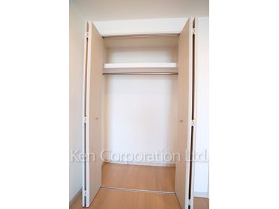 Closet ※Photo of the same layout on 19 floor. Decoration and fixture may differ.