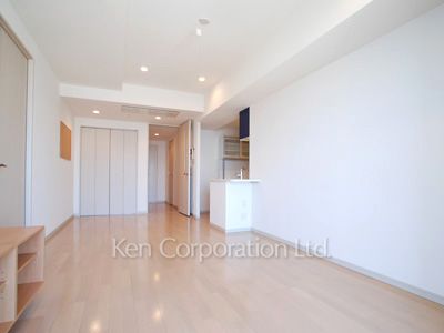 Living-Dining ※Photo of the same layout on 19 floor. Decoration and fixture may differ.