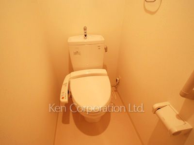 Lavatory ※Photo of the same layout on 19 floor. Decoration and fixture may differ.
