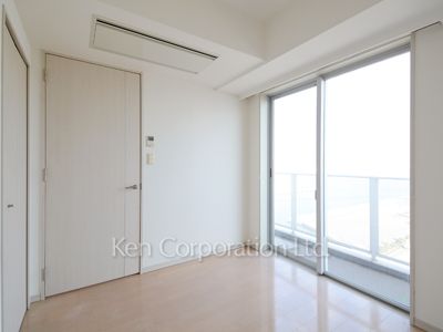 Bedroom ※Photo of the same layout on 18 floor. Decoration and fixture may differ.