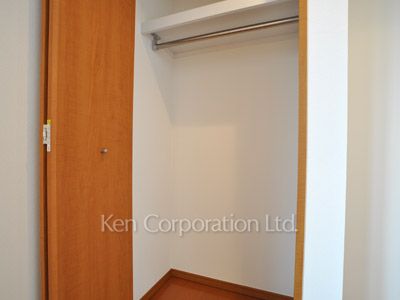 Closet ※Photo of the same layout on 23 floor. Decoration and fixture may differ.