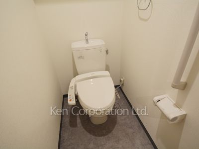 Lavatory ※Photo of the same layout on 20 floor. Decoration and fixture may differ.