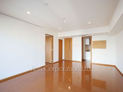 Living-Dining ※Photo of the same layout on 23 floor. Decoration and fixture may differ.