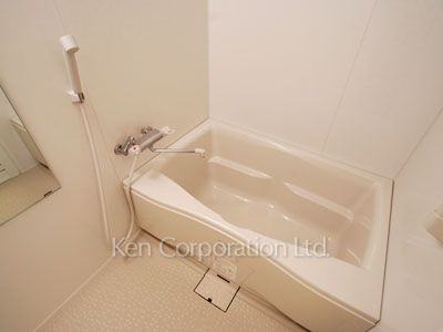 Bath ※Photo of the same layout on 24 floor. Decoration and fixture may differ.