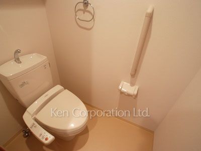 Lavatory ※Photo of the same layout on 23 floor. Decoration and fixture may differ.
