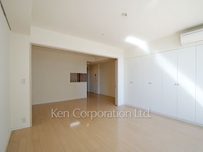 Bedroom ※Photo of the same layout on 18 floor. Decoration and fixture may differ.