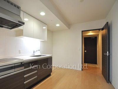 Living-Dining ※Photo of the same layout on 19 floor. Decoration and fixture may differ.