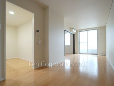 Living-Dining ※Photo of the same layout on 10 floor. Decoration and fixture may differ.