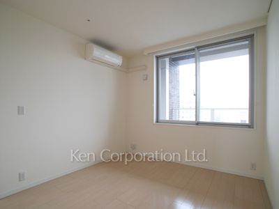 Other Room ※Photo of the same layout on 11 floor. Decoration and fixture may differ.