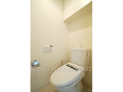 Lavatory ※Photo of the same layout on 11 floor. Decoration and fixture may differ.