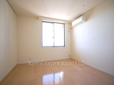 Bedroom ※Photo of the same layout on 14 floor. Decoration and fixture may differ.