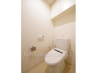 Lavatory ※Photo of the same layout on 16 floor. Decoration and fixture may differ.