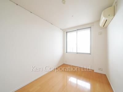 Bedroom ※Photo of the same layout on 16 floor. Decoration and fixture may differ.