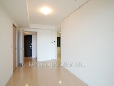 Living-Dining ※Photo of the same layout on 17 floor. Decoration and fixture may differ.