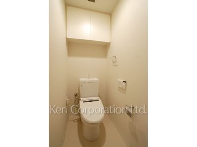 Lavatory ※Photo of the same layout on 7 floor. Decoration and fixture may differ.