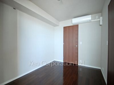 Bedroom ※Photo of the same layout on 30 floor. Decoration and fixture may differ.