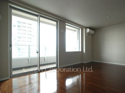 Bedroom ※Photo of the same layout on 30 floor. Decoration and fixture may differ.