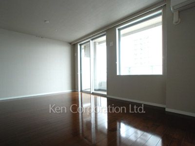 Bedroom ※Photo of the same layout on 30 floor. Decoration and fixture may differ.