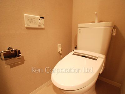 Lavatory ※Photo of the same layout on 30 floor. Decoration and fixture may differ.