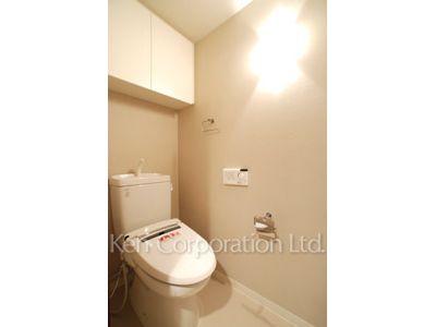 Lavatory ※Photo of the same layout on 30 floor. Decoration and fixture may differ.