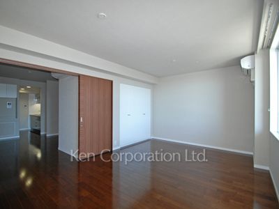 Bedroom ※Photo of the same layout on 26 floor. Decoration and fixture may differ.
