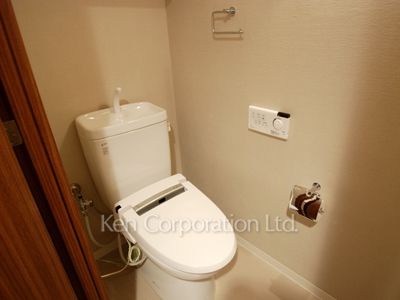 Lavatory ※Photo of the same layout on 26 floor. Decoration and fixture may differ.