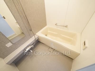 Bath ※Photo of the same layout on 20 floor. Decoration and fixture may differ.