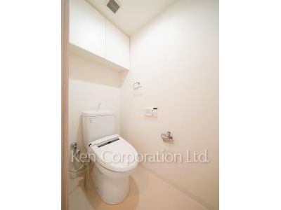 Lavatory ※Photo of the same layout on 20 floor. Decoration and fixture may differ.