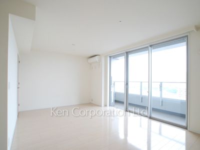 Living-Dining ※Photo of the same layout on 20 floor. Decoration and fixture may differ.
