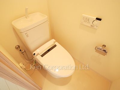 Lavatory ※Photo of the same layout on 20 floor. Decoration and fixture may differ.