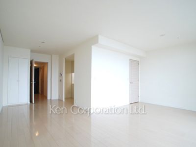 Living-Dining ※Photo of the same layout on 20 floor. Decoration and fixture may differ.