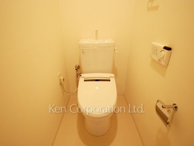 Lavatory ※Photo of the same layout on 20 floor. Decoration and fixture may differ.