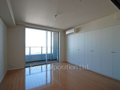 Bedroom ※Photo of the same layout on 19 floor. Decoration and fixture may differ.