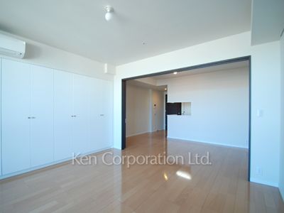 Bedroom ※Photo of the same layout on 19 floor. Decoration and fixture may differ.