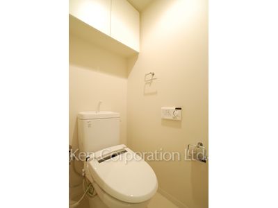Lavatory ※Photo of the same layout on 12 floor. Decoration and fixture may differ.