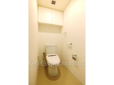 Lavatory ※Photo of the same layout on 24 floor. Decoration and fixture may differ.