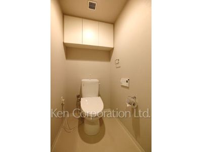 Lavatory ※Photo of the same layout on 30 floor. Decoration and fixture may differ.