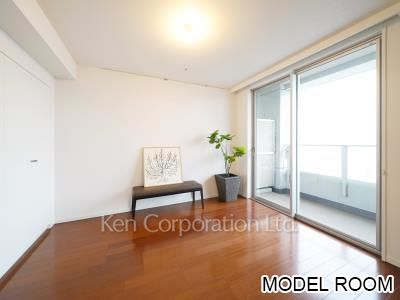 Bedroom ※Photo of the same layout on 29 floor. Decoration and fixture may differ.