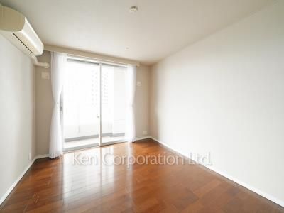 Bedroom ※Photo of the same layout on 26 floor. Decoration and fixture may differ.