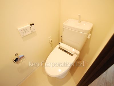 Lavatory ※Photo of the same layout on 28 floor. Decoration and fixture may differ.