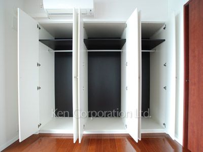 Closet ※Photo of the same layout on 29 floor. Decoration and fixture may differ.