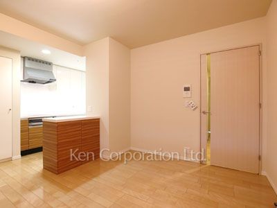 Living-Dining ※Photo of the same layout on 23 floor. Decoration and fixture may differ.