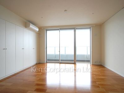 Bedroom ※Photo of the same layout on 24 floor. Decoration and fixture may differ.