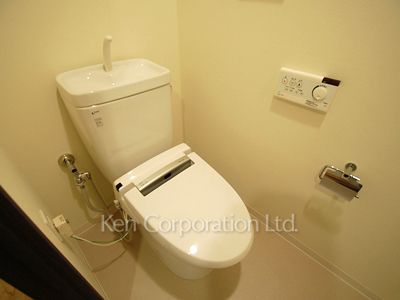Lavatory ※Photo of the same layout on 24 floor. Decoration and fixture may differ.