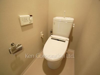Lavatory ※Photo of the same layout on 22 floor. Decoration and fixture may differ.